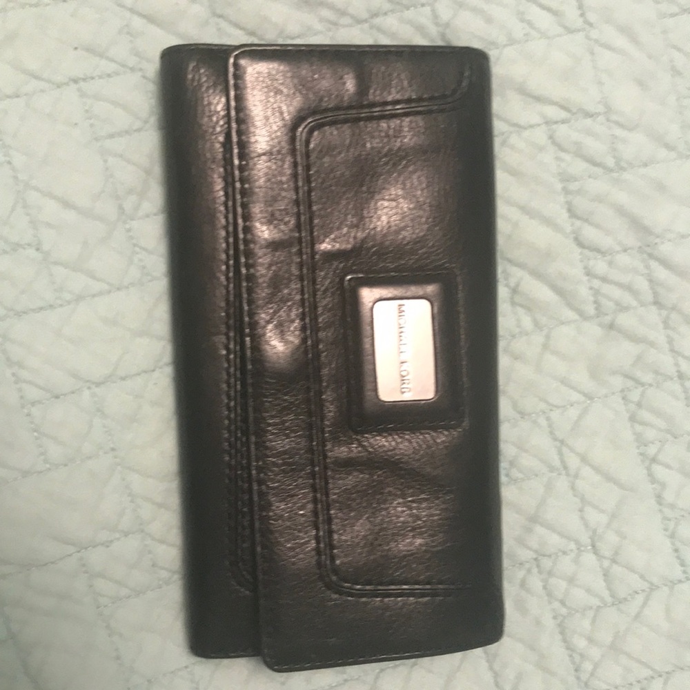 Michael Kors wallet